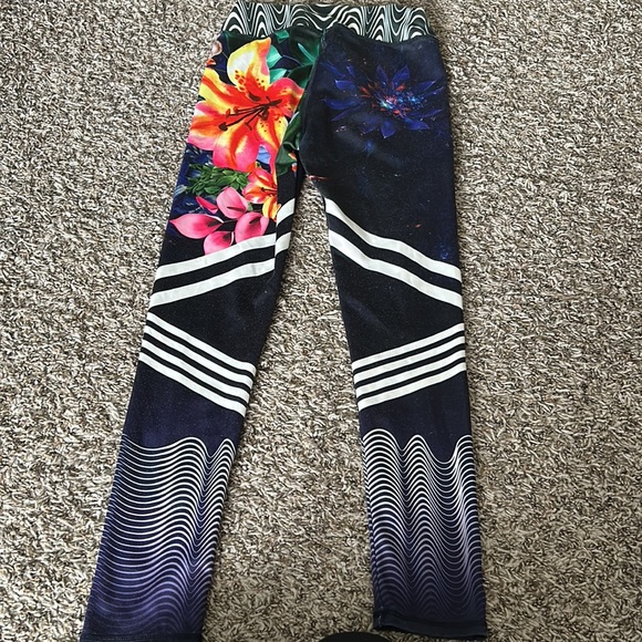 S/M leggings - Picture 5 of 7